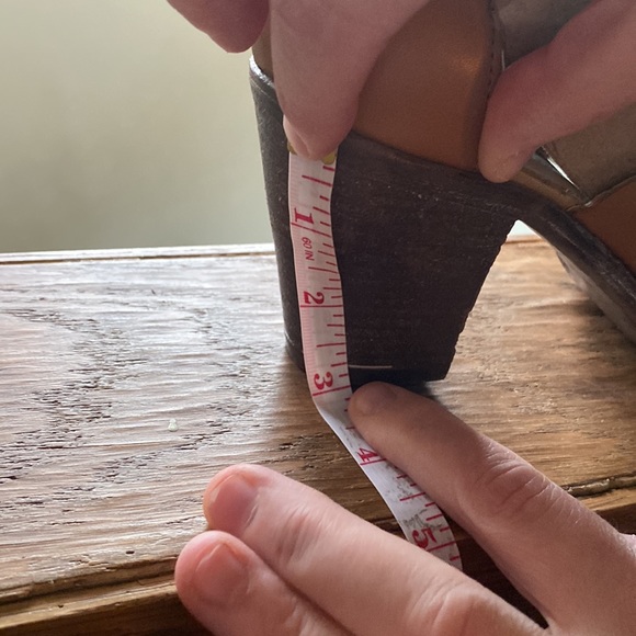 VERA PELLE CAMEL COLORED BOOTIE - Picture 7 of 9